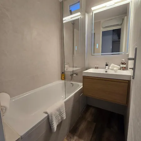 Apartment Chez Adriana Vue Avec Piscine Grimaud