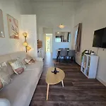 Chez Adriana Vue Avec Piscine Apartamento
