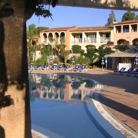 Chez Adriana Vue Avec Piscine