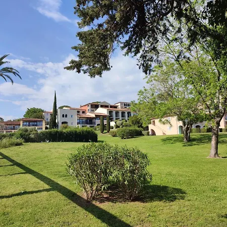 Chez Adriana Vue Avec Piscine Apartamento