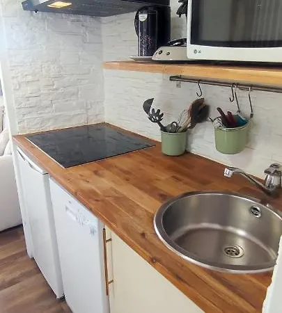 Chez Adriana Vue Avec Piscine Apartamento