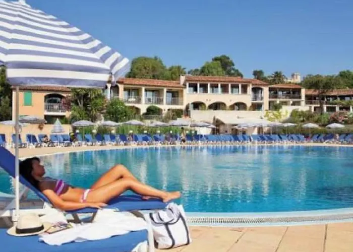 Chez Adriana Vue Avec Piscine 아파트
